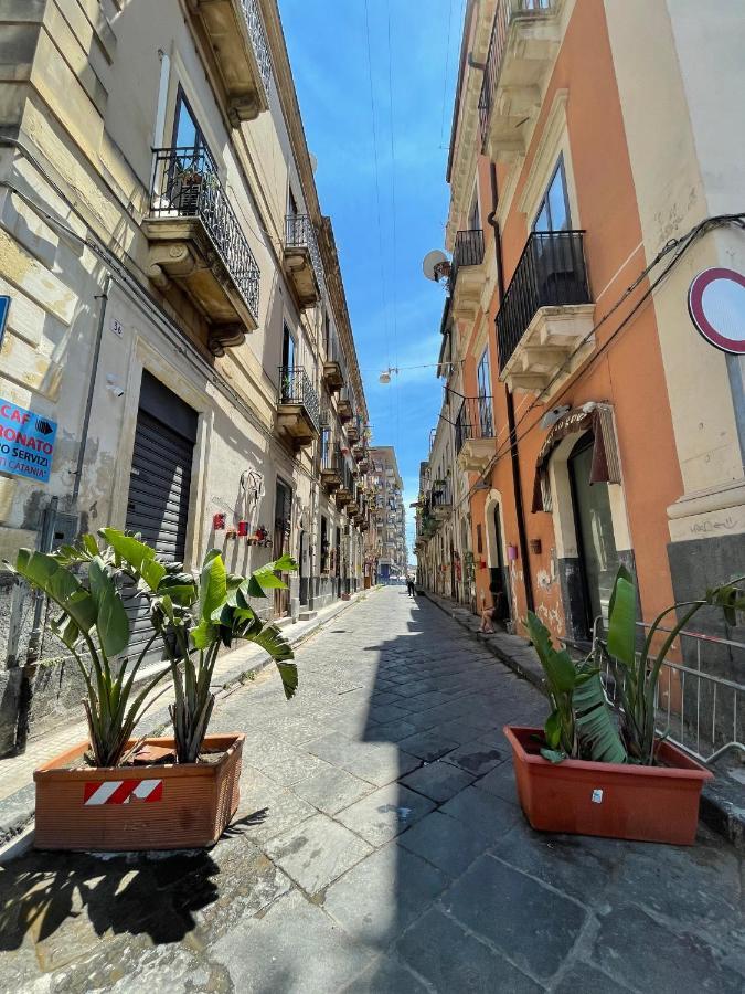Gli Appartamenti Di Agata Catânia Exterior foto