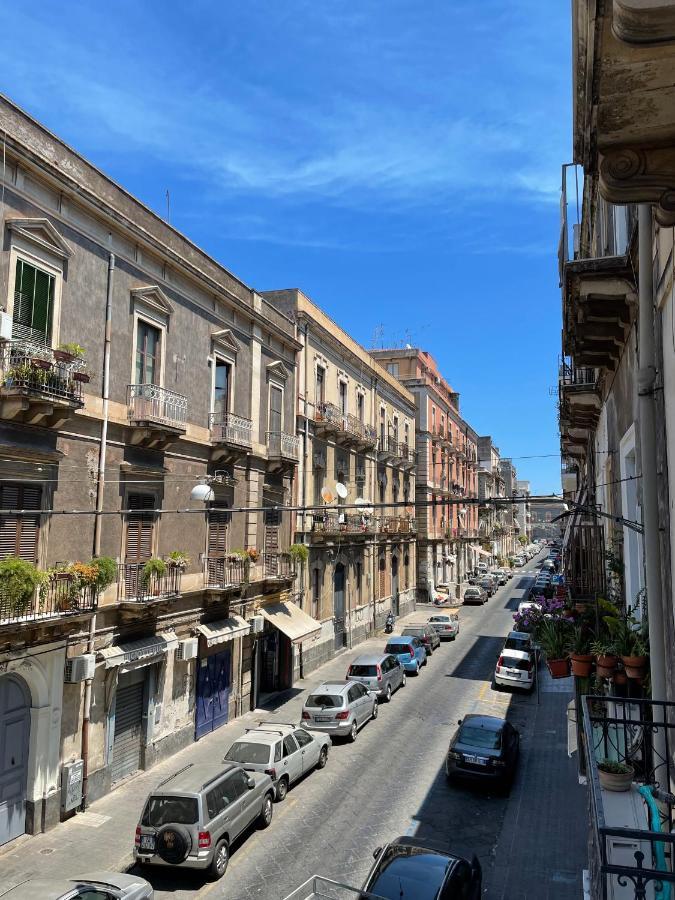 Gli Appartamenti Di Agata Catânia Exterior foto